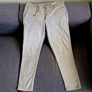 Newish Zara pants. Size 29
